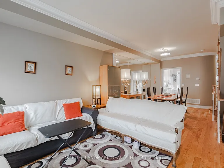 2283 Lake Shore Blvd W #B — Photo 7