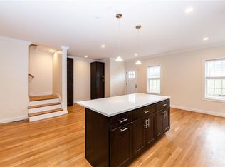 29 1st St #A11, Medford, MA 02155