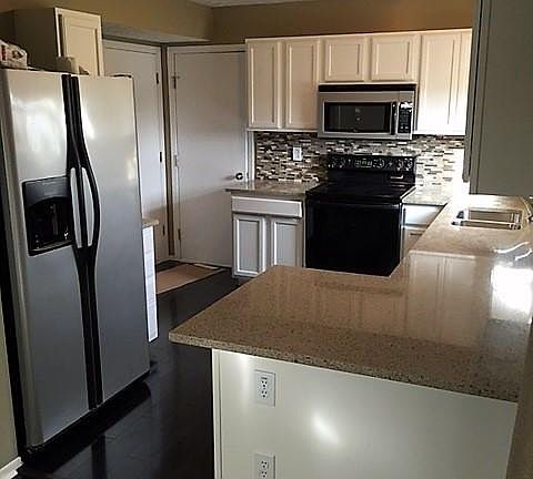 4th image of 8984 Marchbank Ln