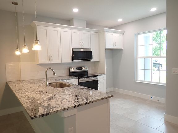 4th image of 100 Buttonworth Dr Unit A