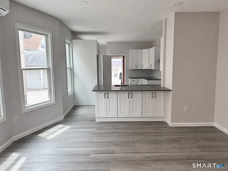 139 Whitney Ave #1 — Photo 6