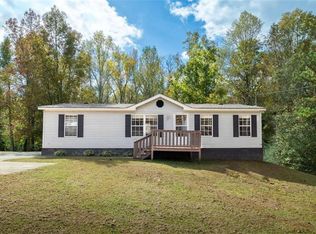 212 Navajo Trl, Bowdon, GA 30108