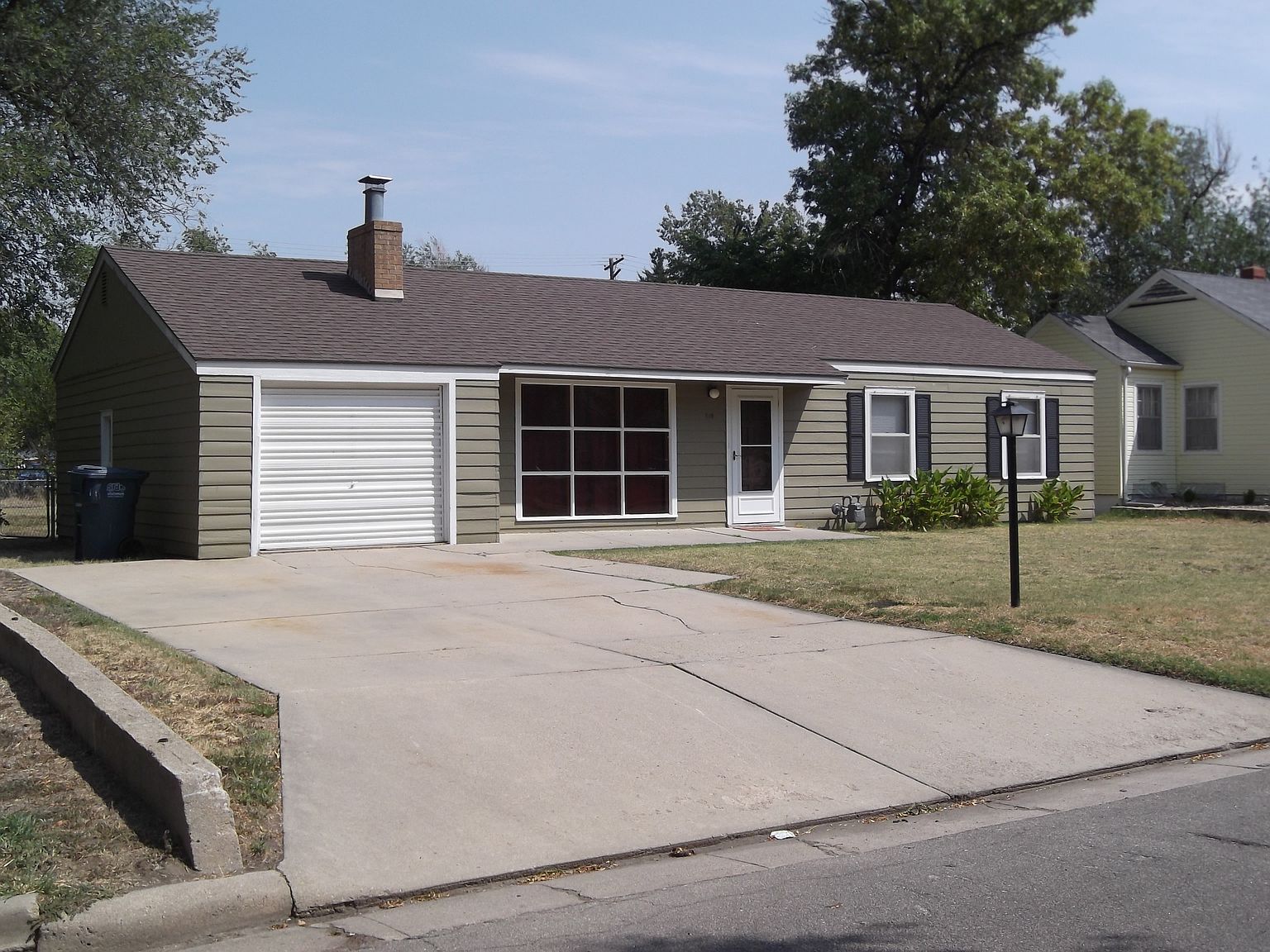 210 W 24th Ave Hutchinson KS 67502 Zillow   3c4a45d945bf20aef289ce505a27dd15 Cc Ft 1536 