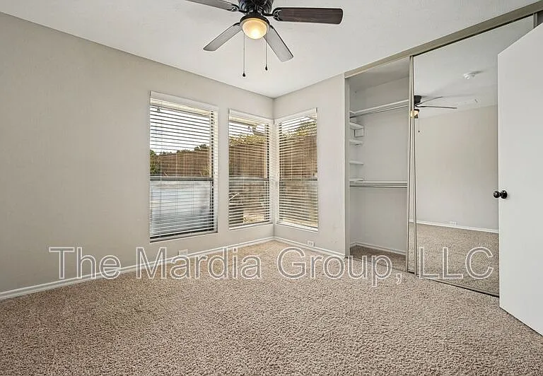 2702 Lookout Pl — Photo 14