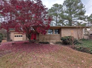 1277 Laurel Cir, Vass, NC 28394