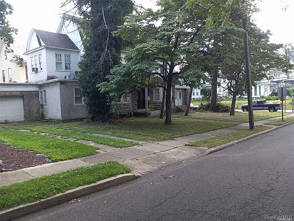 2nd image of 2007 Green Hill Road