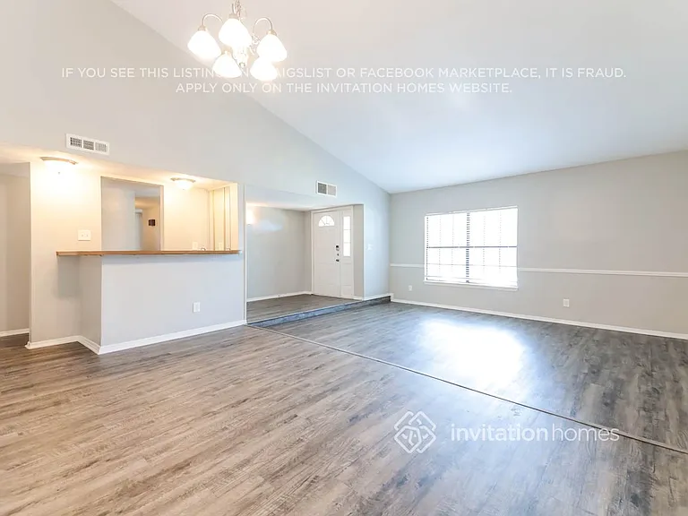 421 Kingsbridge Dr — Photo 7