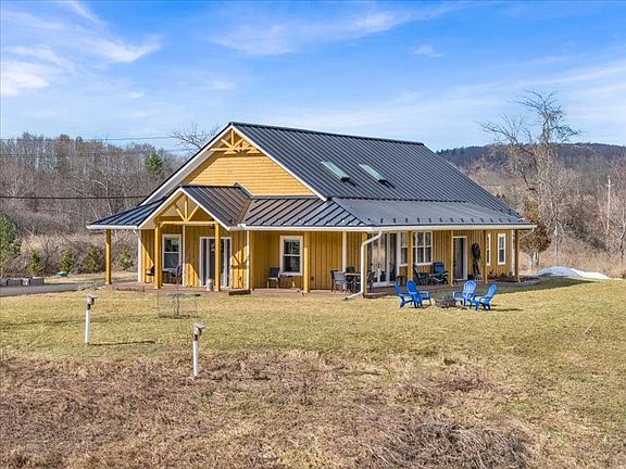 3rd image of 1270 River Rd