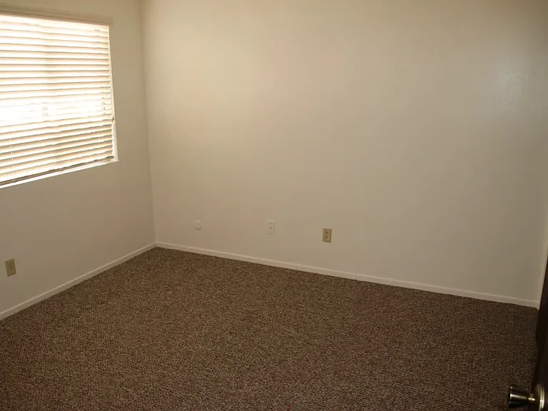 205-207 N Hall St — Photo 7
