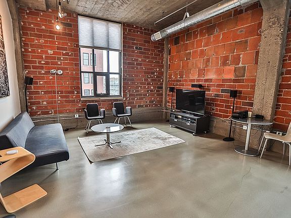 2nd image of 718 Washington Ave N Suite 501