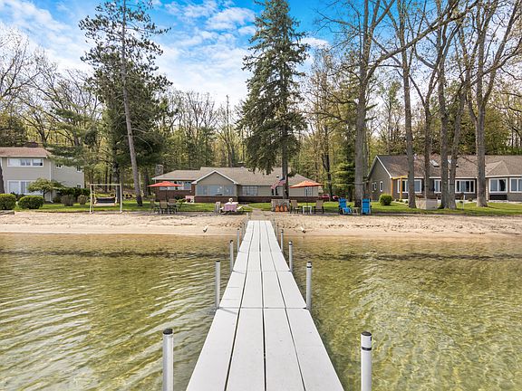 5th image of 6970 W Higgins Lake Dr