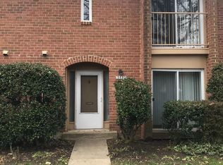 3692 Persimmon Cir, Fairfax, VA 22031