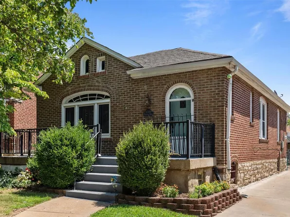 6504 Parkwood Pl, Saint Louis, MO 63116