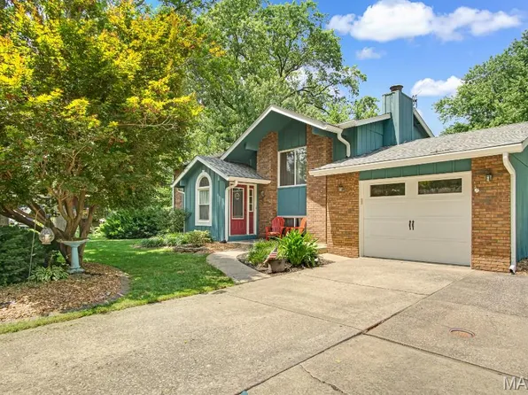 807 Amherst Pl, Edwardsville, IL 62025