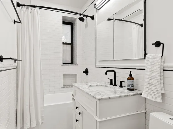 81 Ocean Parkway image 5 of 5