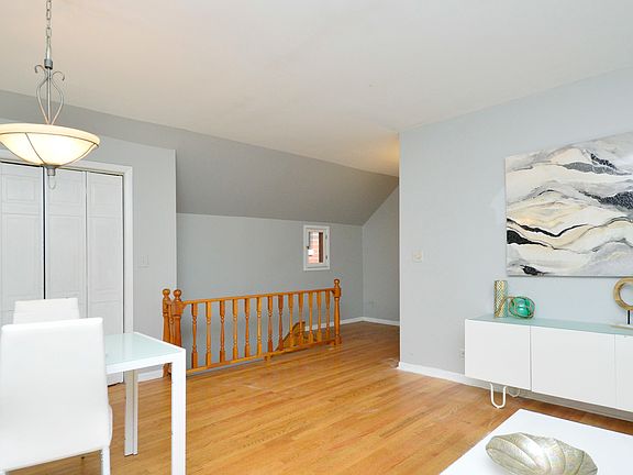 4th image of 3729 N Clifton Ave Unit 3