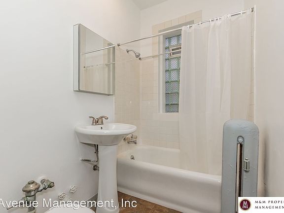 4th image of 956 S Oak Park Ave APT 31