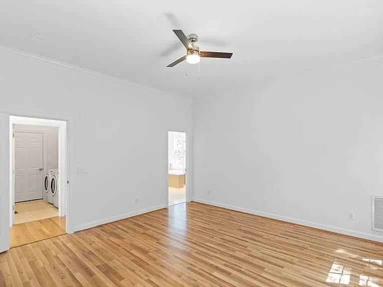 111 Sir Walker Ln — Photo 27