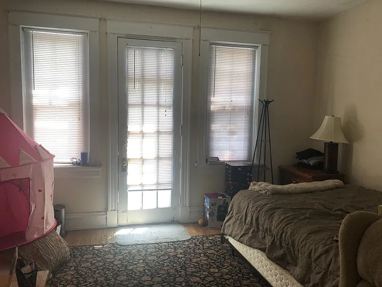 2826 Monument Avenue — Photo 5