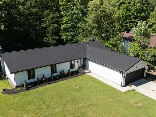 32000 Haver Hill Dr, Solon, OH 44139