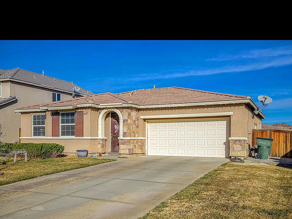 2nd image of 3215 Desert Moon Ave