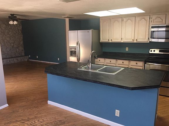 4th image of 2645 E Hillery Dr