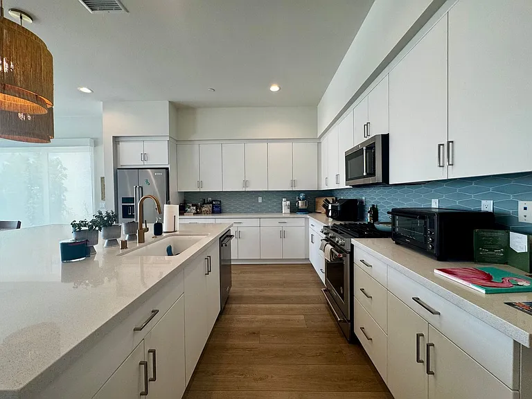 3609 Ambassador Dr — Photo 8