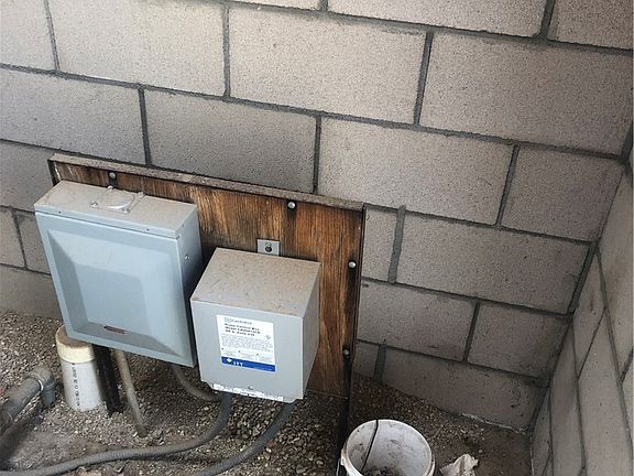 2nd image of 32726 Agate Rd