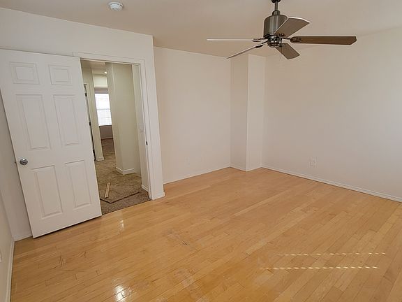 3rd image of 1033 Coronado Peak Ave