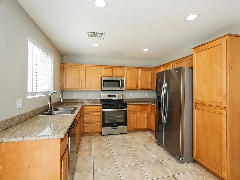 9477 Grandview Spring Ave — Photo 7