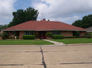 1417 Glenbrook Dr, Irving, TX 75061