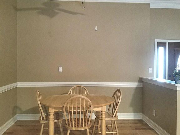 5th image of 60 Arbor Cove Dr