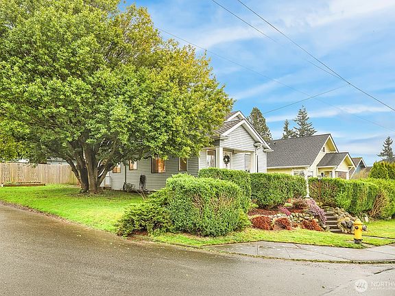 2nd image of 2001 State Street