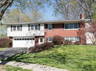 21 Saint Anns Rd, Poughkeepsie, NY 12601