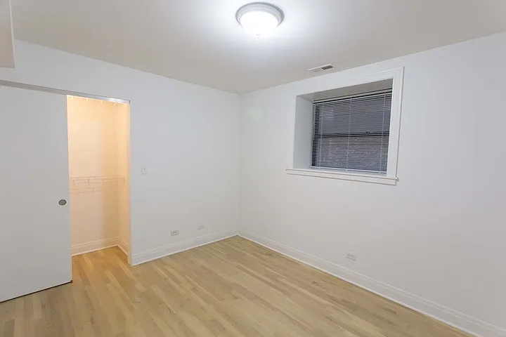 5512 S. Hyde Park Boulevard — Photo 19