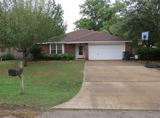 710 Charter St, Columbus, TX 78934