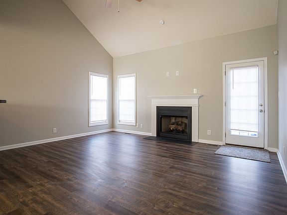 2nd image of 3535 Oak Creek Dr