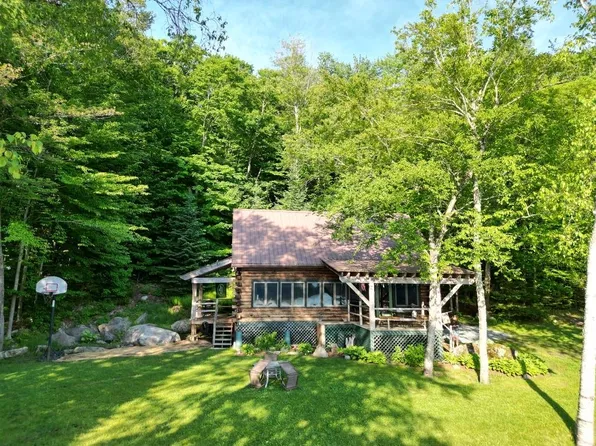 1765 Peacham Pond Road, Peacham, VT 05862