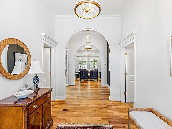 4th image of 10 Wineberry Way