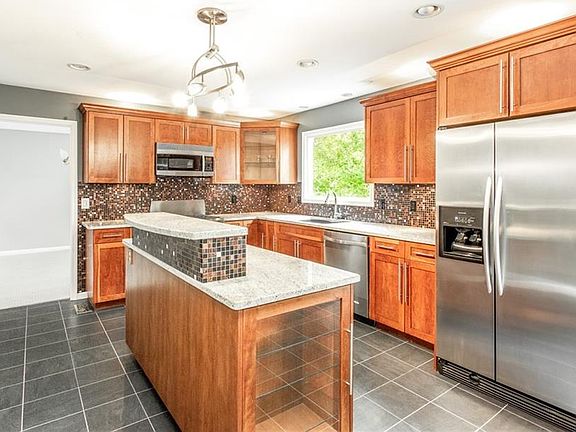 5th image of 3401 Stillridge Dr