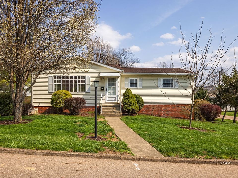 1st image of 44 Strathmore Blvd