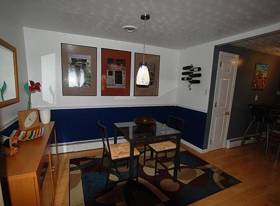 Dining Room - Laminate Flooring & Chair Rail