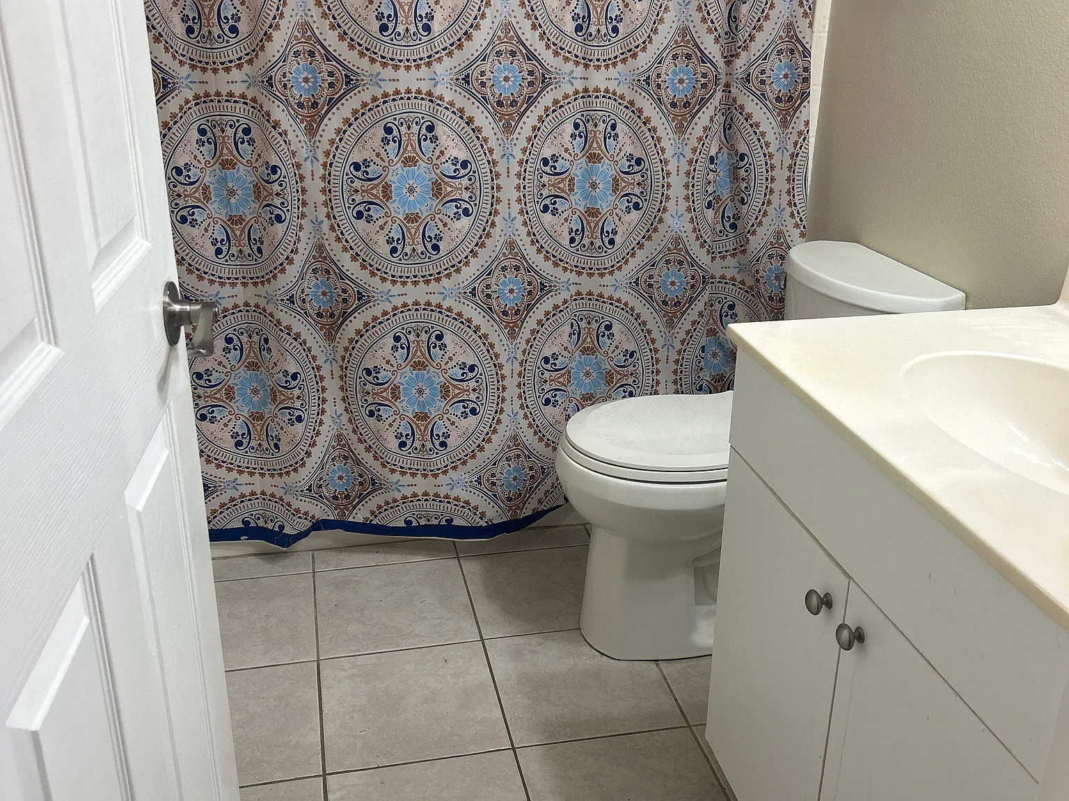 3 bed, 1300 sqft, $1,500 — Photo 3