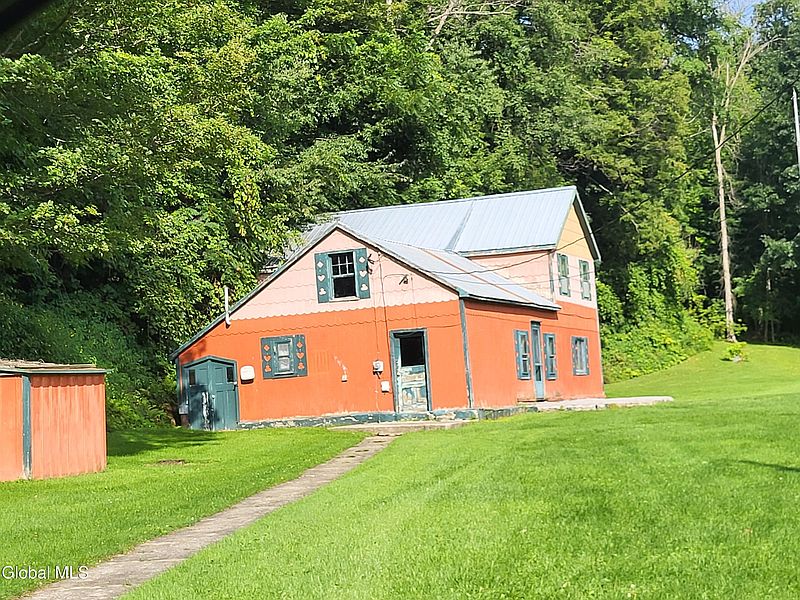 3rd image of 178 Palmer Road