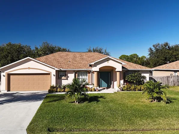1318 SE Concha St, Port Saint Lucie, FL 34983