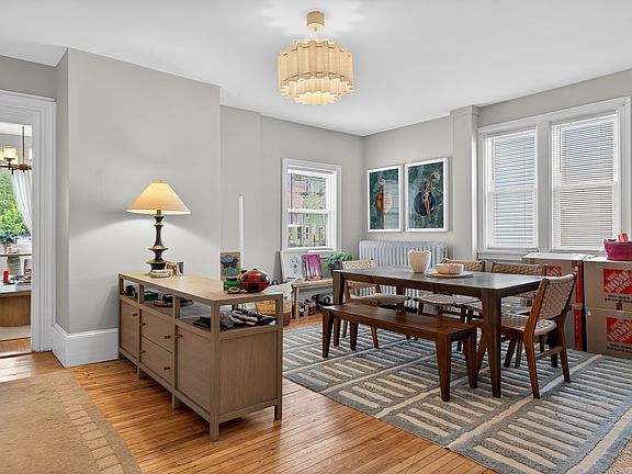 4th image of 141 Cumberland Ave #1