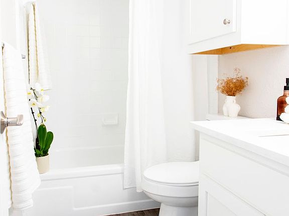 4th image of 524 S Carroll Blvd #2B-2Ba-805Sqft