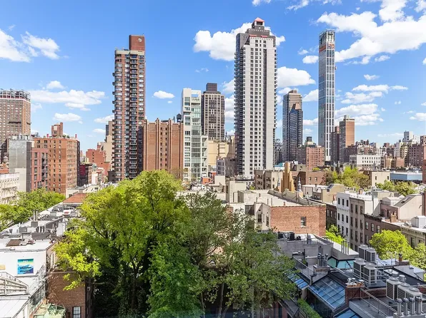 200 East 62nd Street image 2 of 20