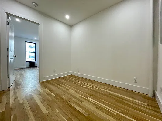 Rented by Building Equity Real Estate LLC | media 12