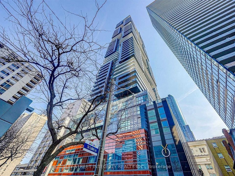 1st image of 7 Grenville St #513